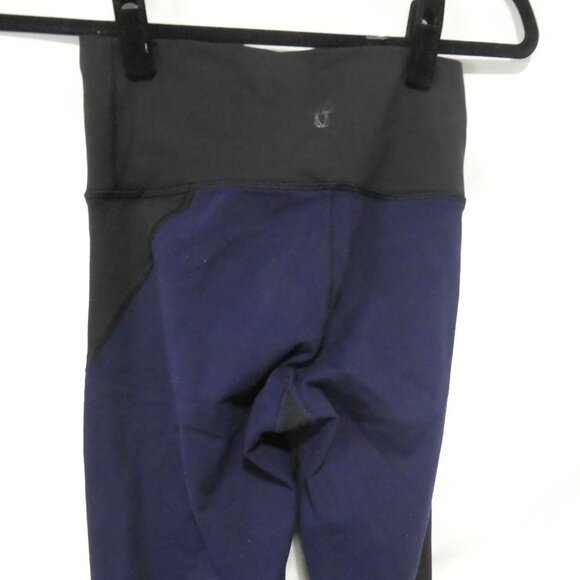 TNA - Aritzia | small | Black Leggings With Navy Blue Panel Front and Back - Picture 13 of 16